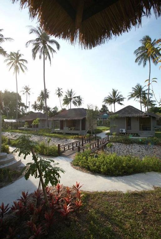 Hutcha Resort Mae Nam Exterior photo